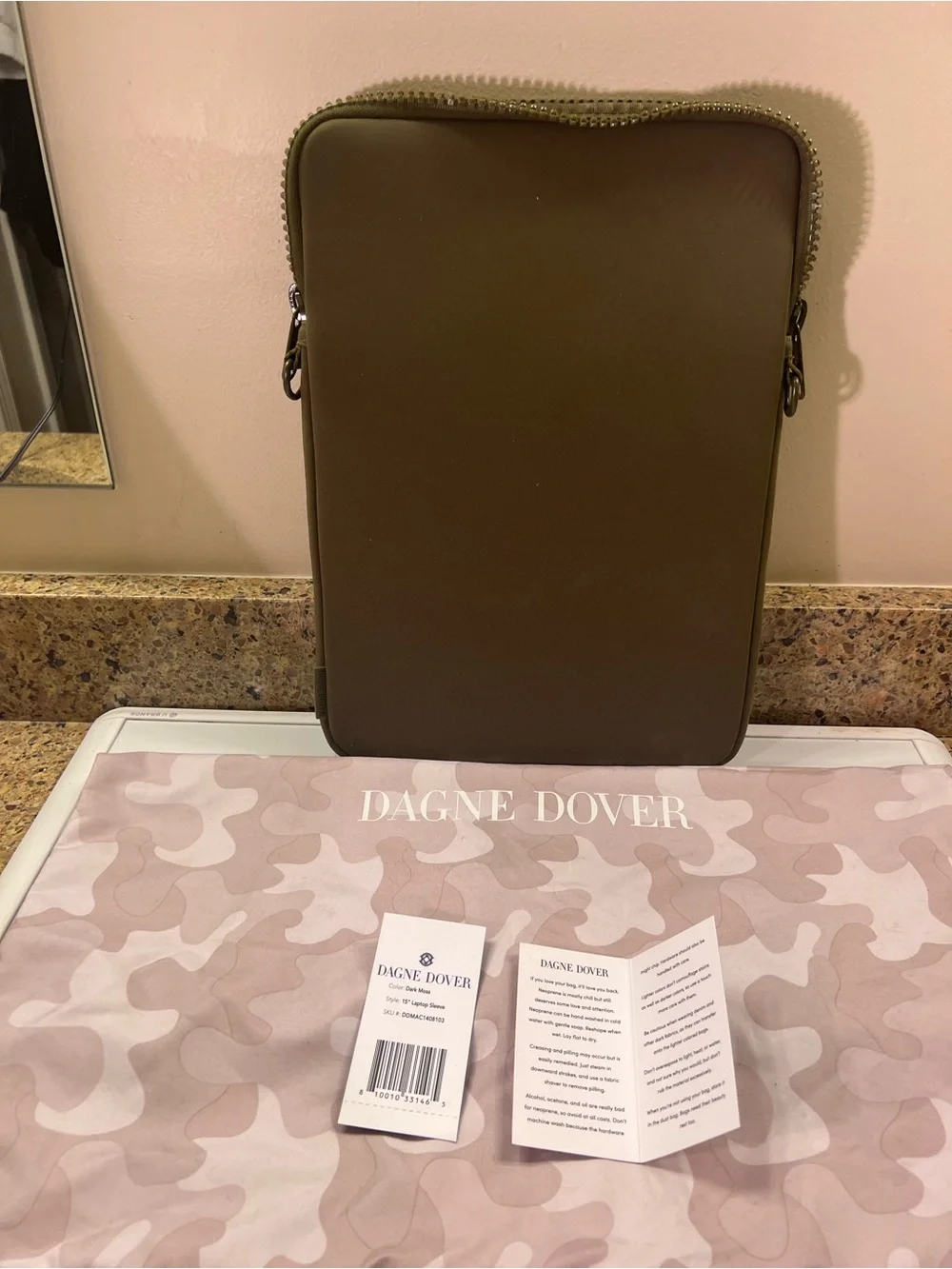 Dagne Dover Dark Moss Laptop Sleeve w/Protective Bag NWT 15x10.5x1” Added Strap
